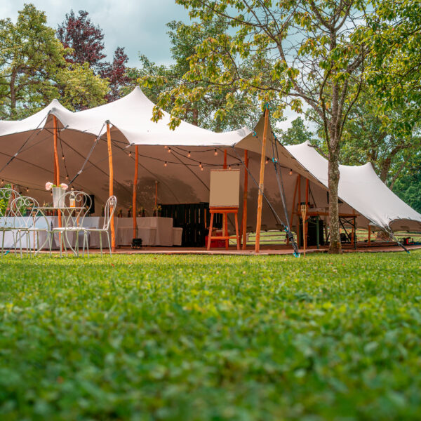 Image,Of,Huge,White,Tent,For,A,Wedding,Event,In